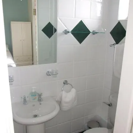 Πανσιόν Shannonside House N37hf67 3*