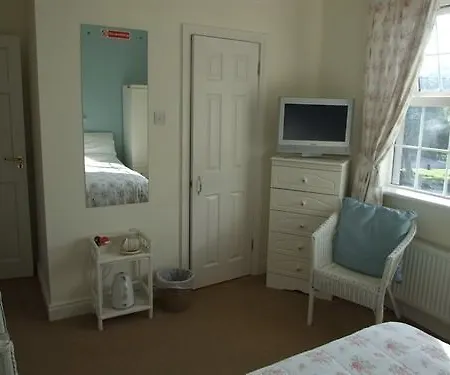 Shannonside House N37hf67 Гостевой дом Атлон