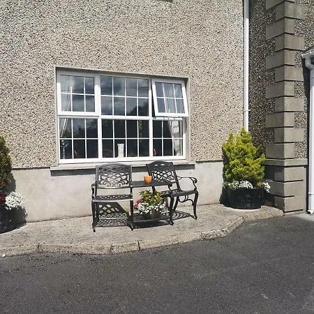 Guest house Shannonside House N37hf67 3*